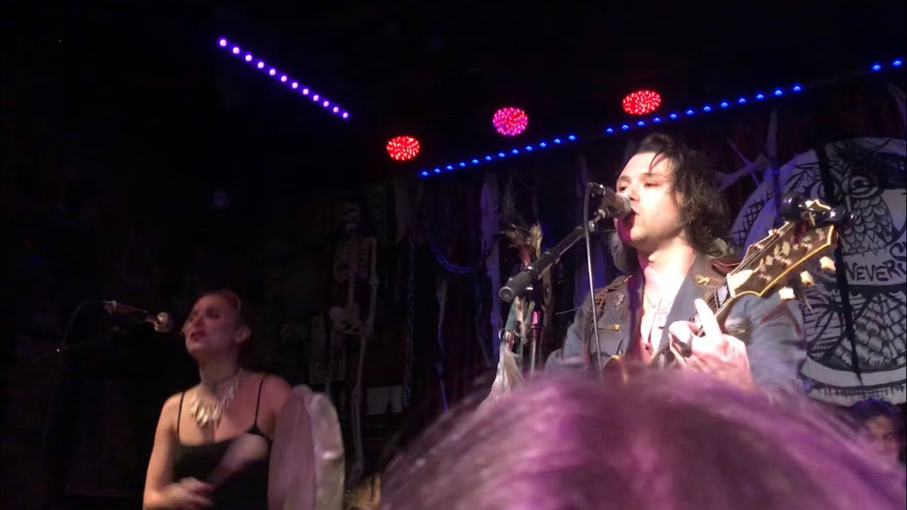 Ryan Ross Performs Possessed Coast (New Song) 10/03/19