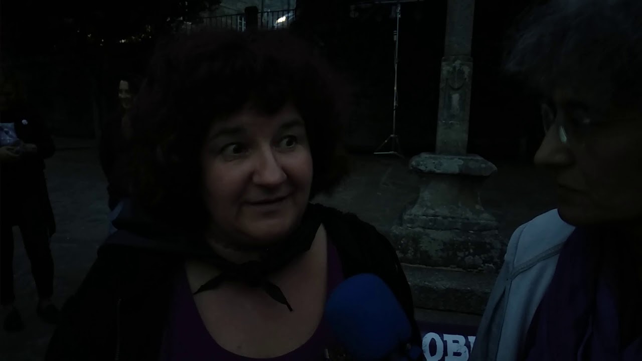 Noite violeta en Compostelas _ As r&uacute;as de noite tam&eacute;n son nosas
