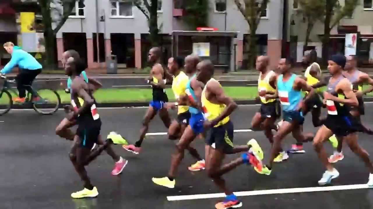 K&ouml;ln Marathon - Spitzengruppe bei km 2