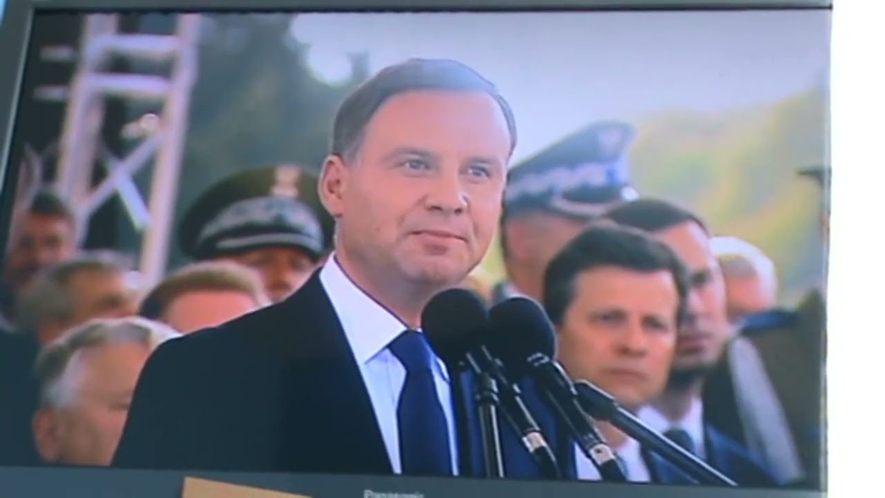 Jedynka - uroczystość przejęcia zwierzchnictwa nad Siłami Zbrojnymi przez A. Dudę 6.08.2015 (2/3)