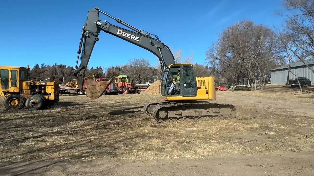2008 DEERE 225D LC For Sale