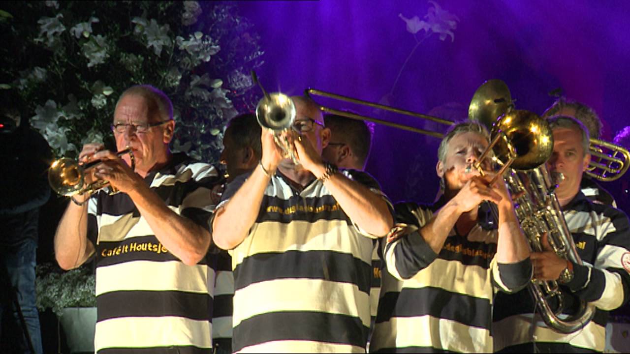 Glasblazers Night of the koemarkt 2016. Clip 6
