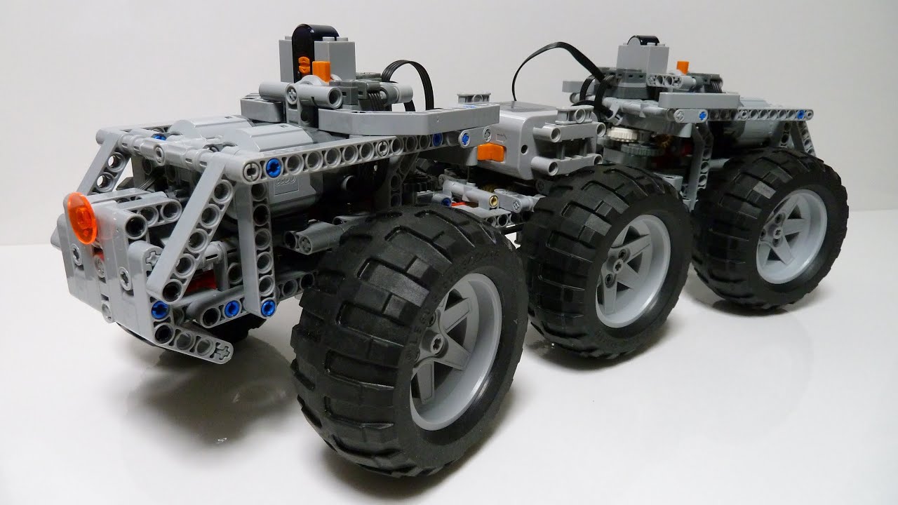 LEGO Technic Wheeled Snake