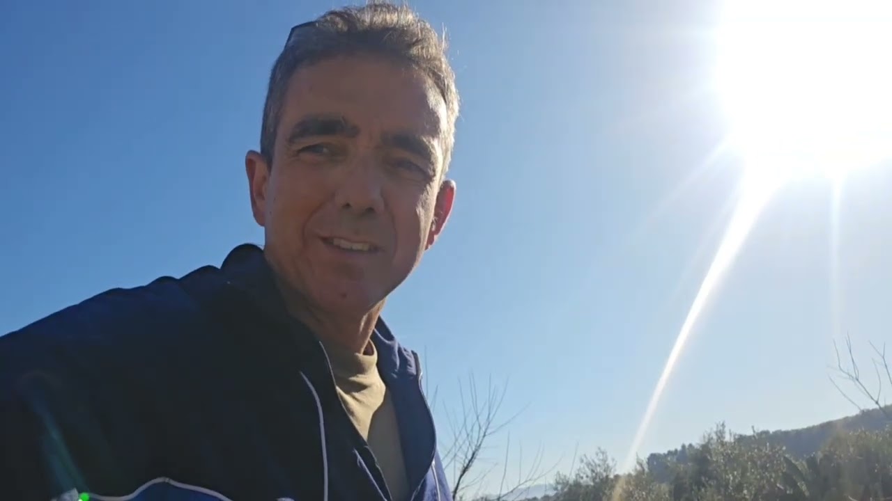 Vamos a apurar al máximo la cadena del motosierra , para salir del paso. 