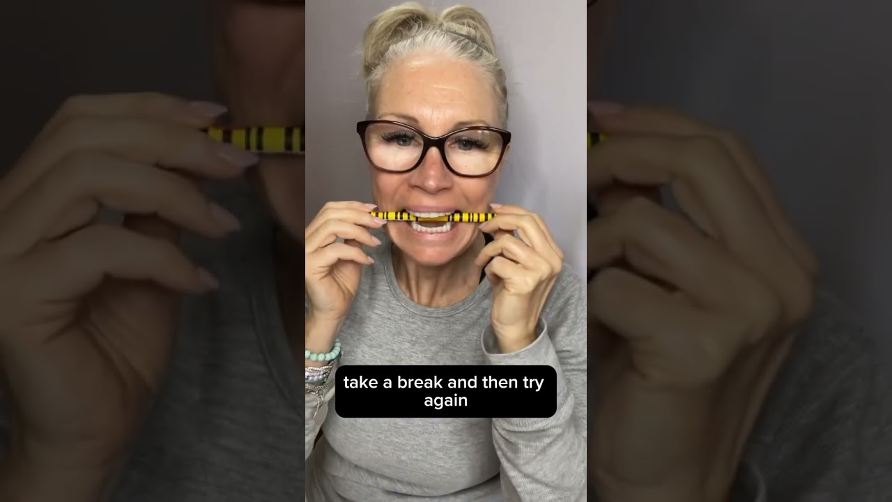 Say goodbye to a droopy mouth & hello to sculpted cheeks with this game-changing facial exercise!✏️