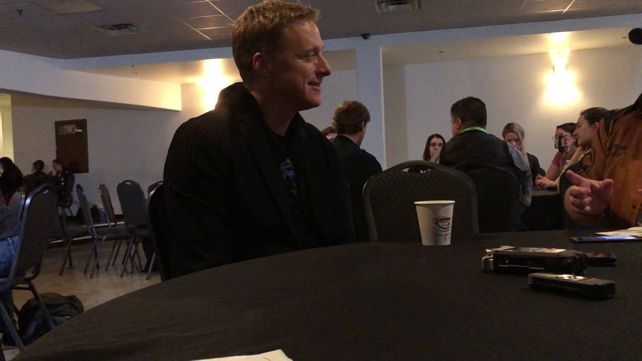 NYCC 2019: Resident Alien Interview with Alan Tudyk