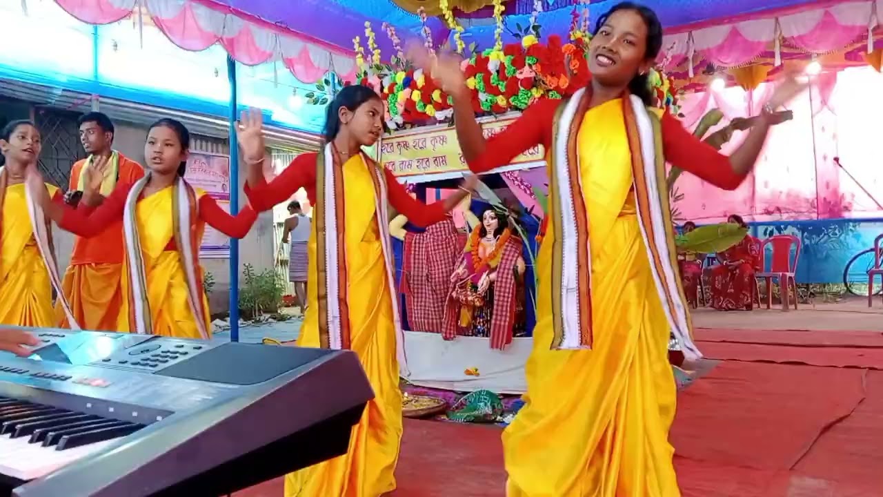 ছোট ছোট মেয়েদের মধুর সুরে কৃষ্ণ নাম ♥️ নূপুর সম্প্রদায়