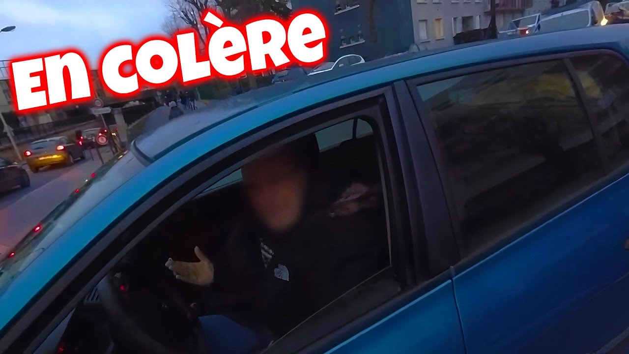 UN AUTOMOBILISTE ÉNERVER ENGUEULE UN MOTARD !😡 +Road rage & Police (Compilations) 2023