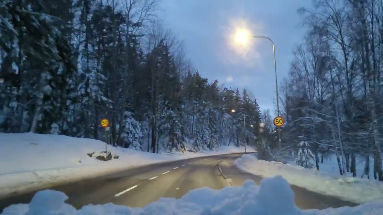 Dashcam drive in the snow