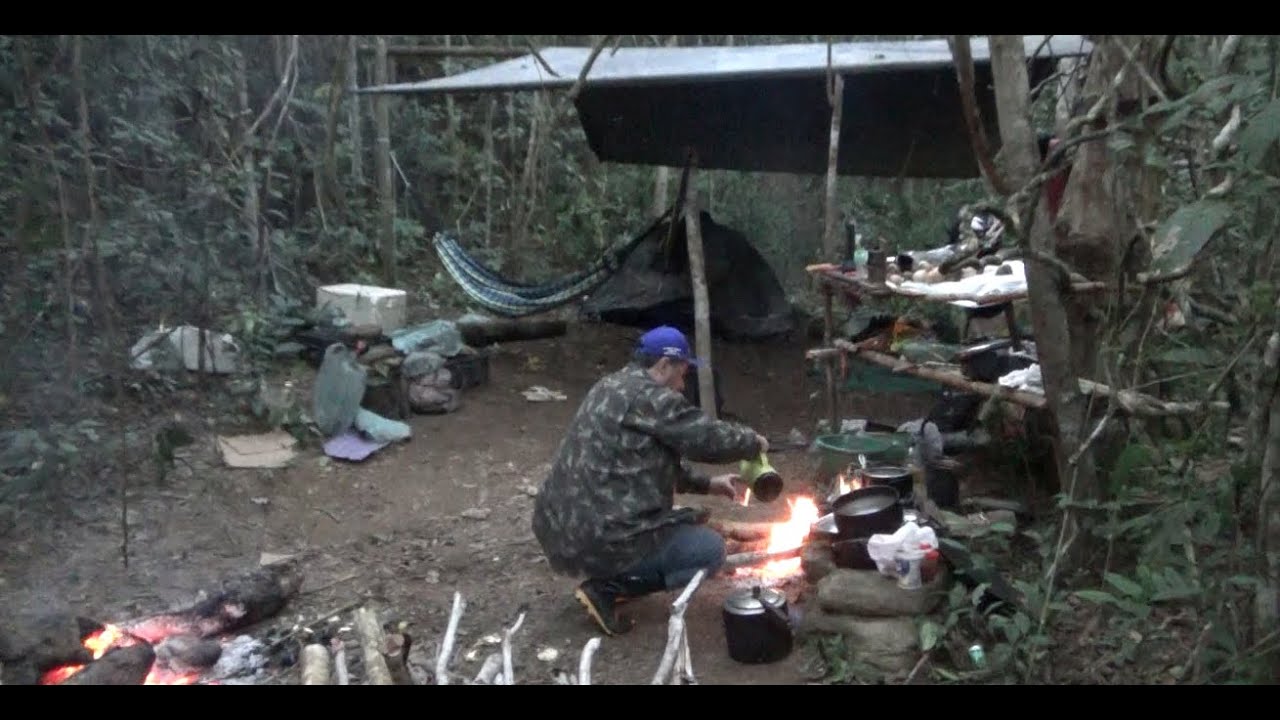 Acampamento na selva, com ceva, espera de paca e comida mateira