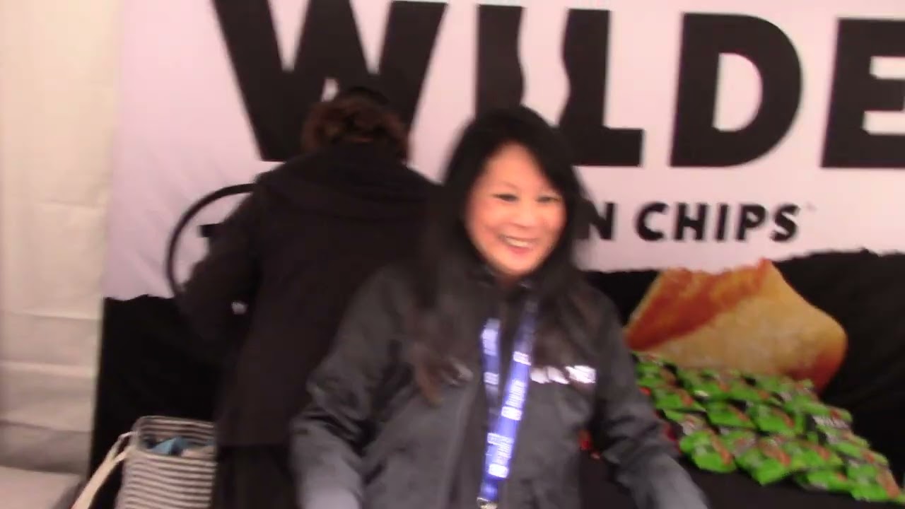 NEW YORK FOOD AND WINE FESTIVAL FEATURING FAIRWAY AREA AND FOOD NETWORK TASTING AREA