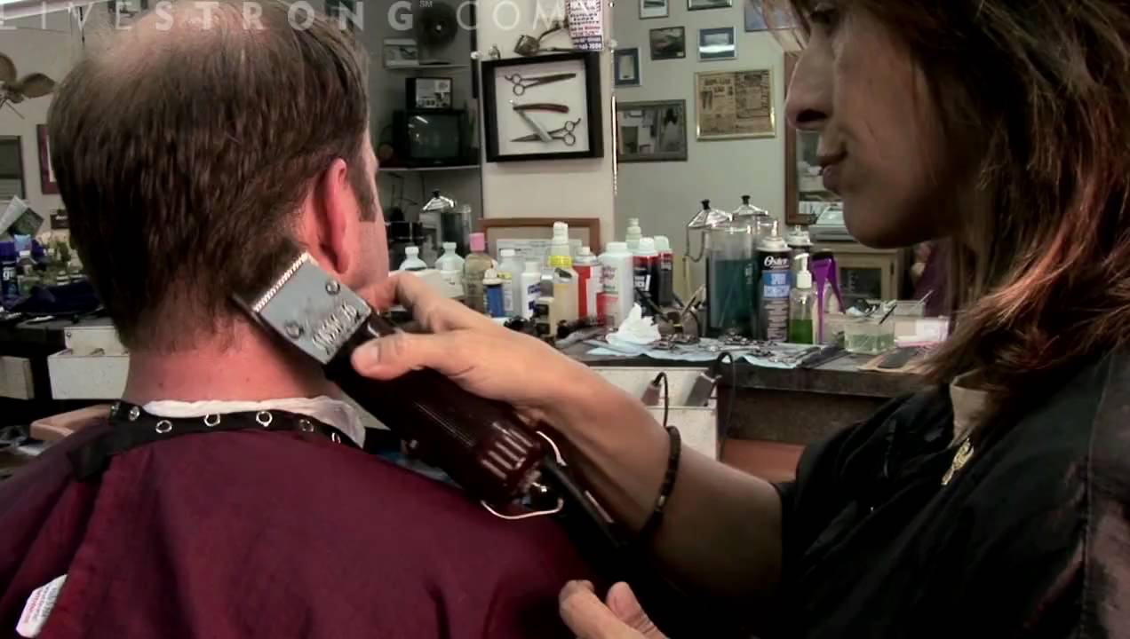 How to Use Clippers to Cut Men's Hair