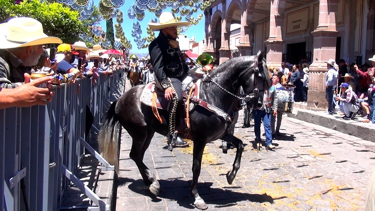 CABALLOS, Tamborazo y BAILE en JEREZ, Zacatecas