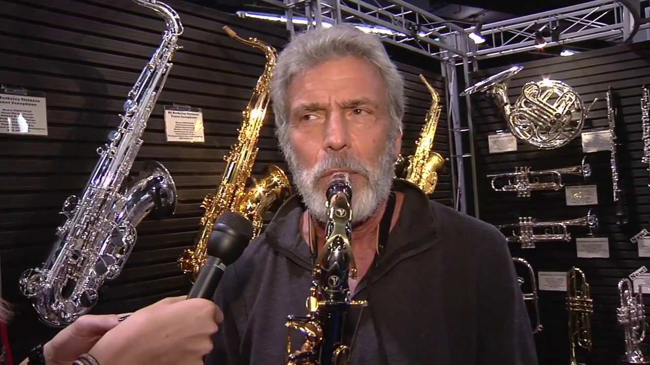 Eddie Daniels Checking Out The Virtuoso Tenor Saxophone @ The NAMM Show 2013