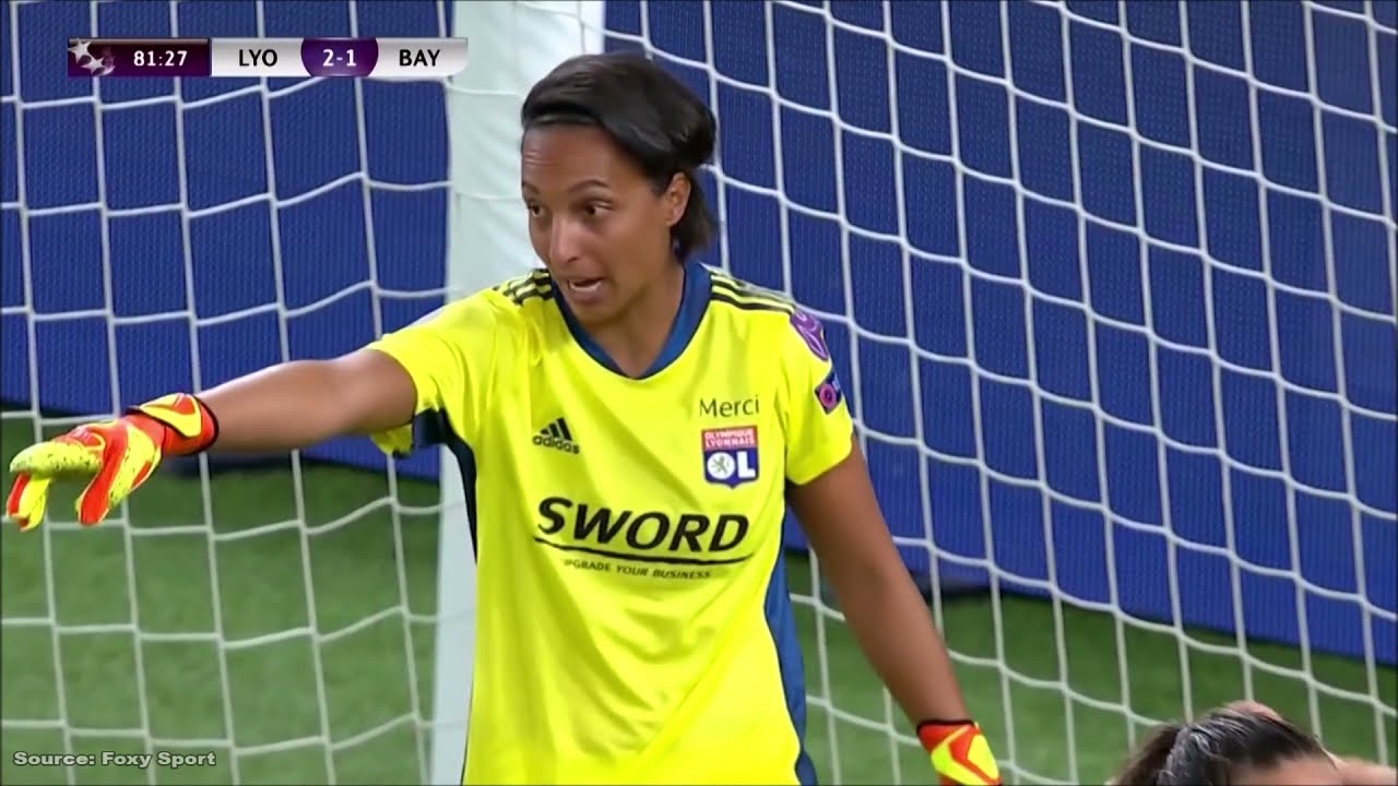 Sarah Bouhaddi vs FC Bayern München (22/08/2020)