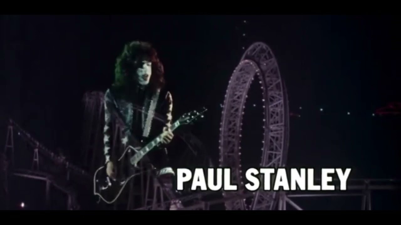 Kiss - Meet The Phantom Of The Park Opening Scenes