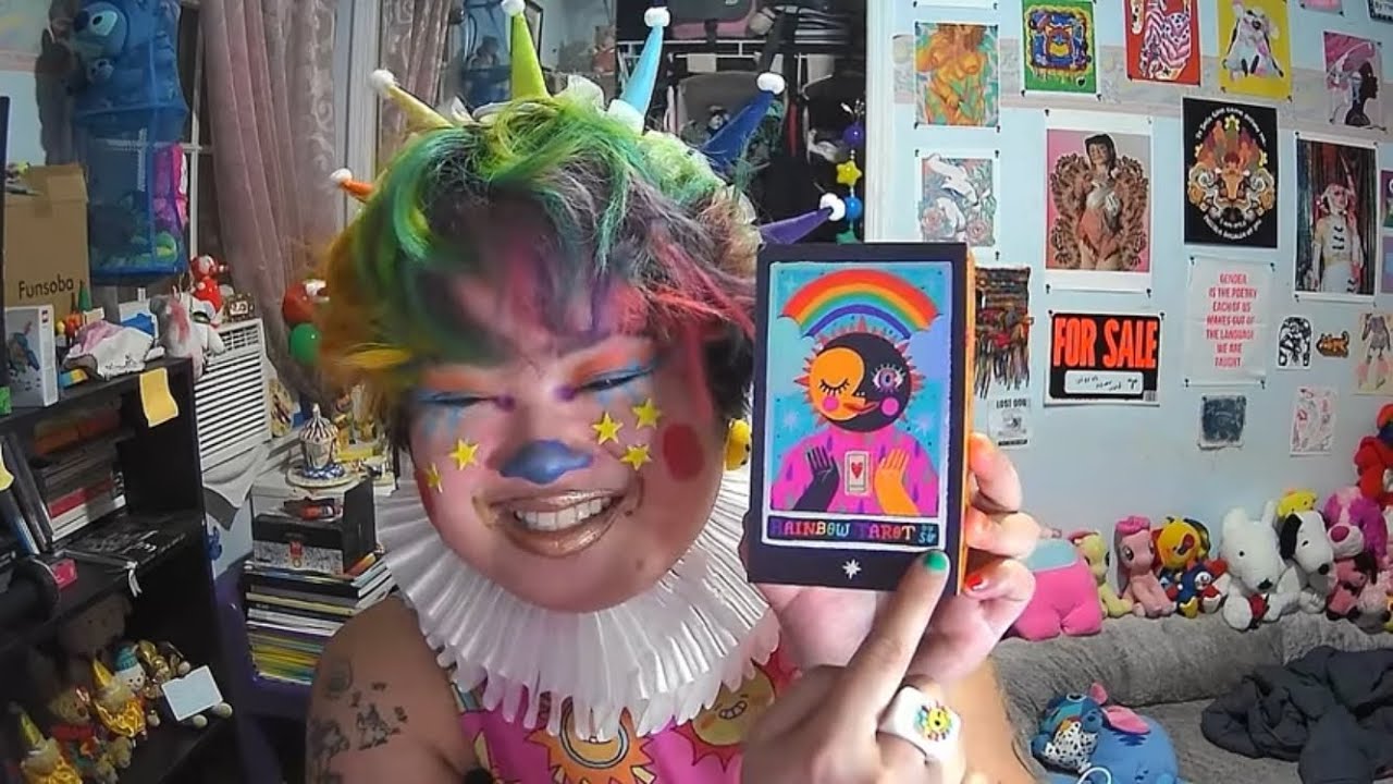 ASMR | Slightly Chaotic Tarot Reading | (rambling, tapping, etc)