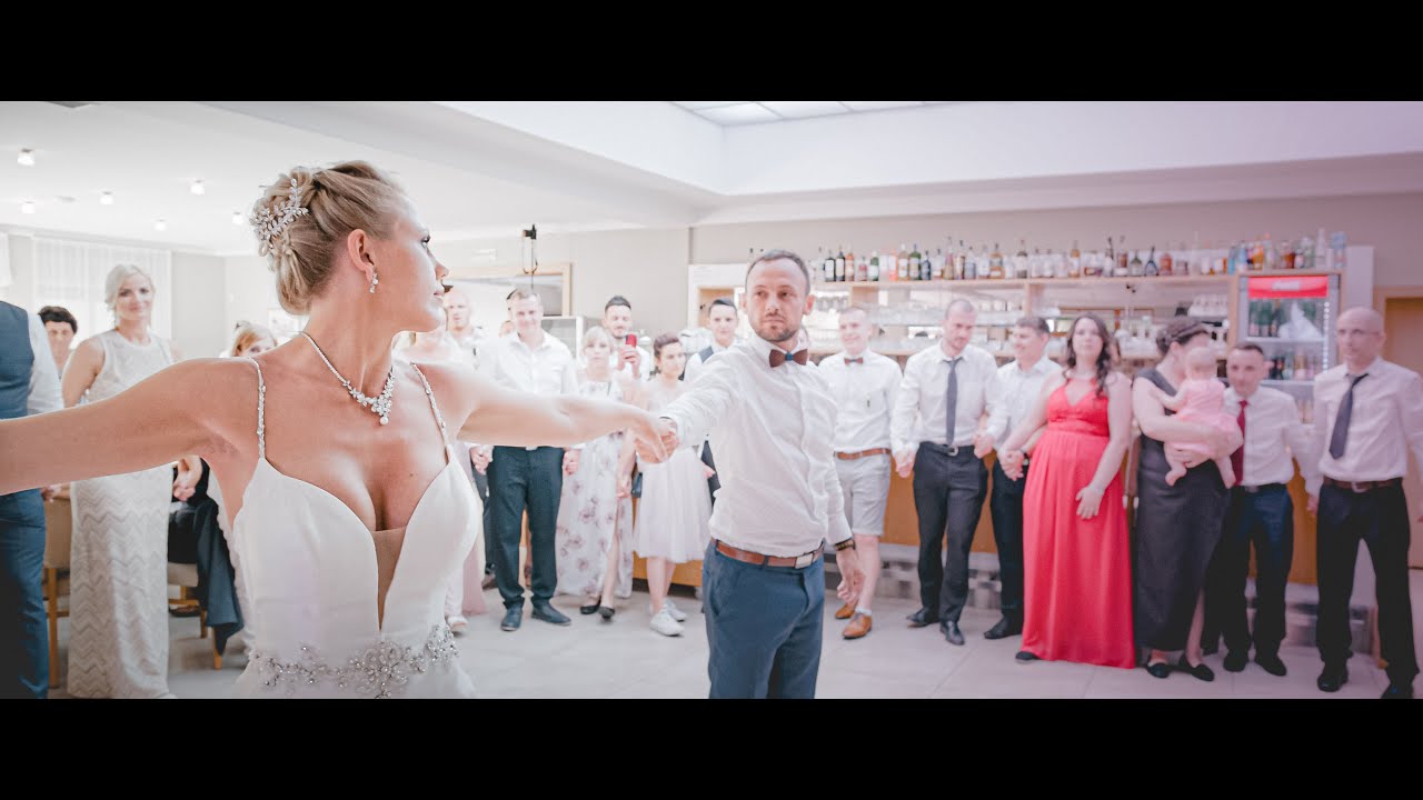 Svatební tanec s překvapením | AMAZING FIRST WEDDING DANCE ♥️💃🕺