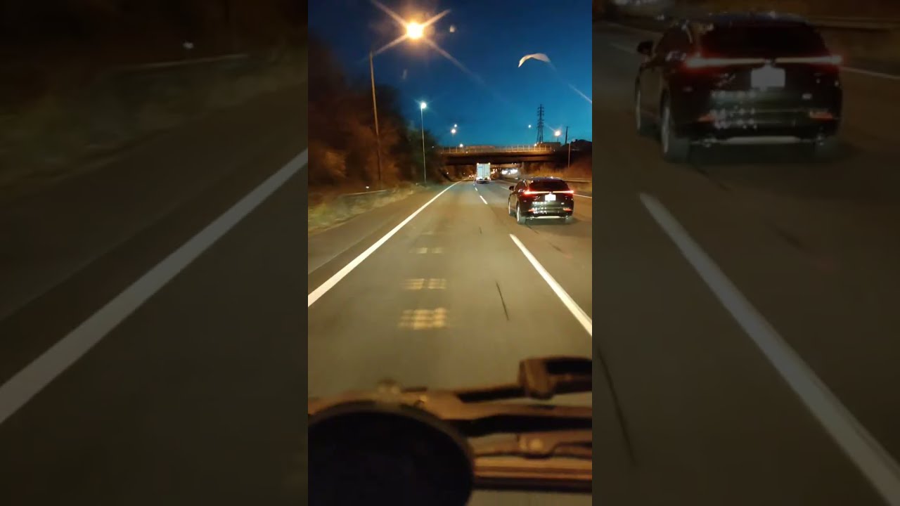 32歳トラック女子、週末も安全運転で東名を駆け抜けます。