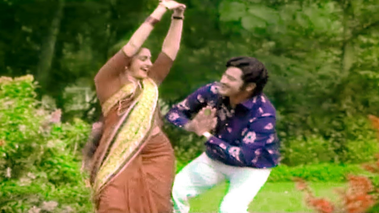Super Star Krishna, Jayaprada Evergreen Song - Jagannatha Ratha Chakralu Movie Video Songs