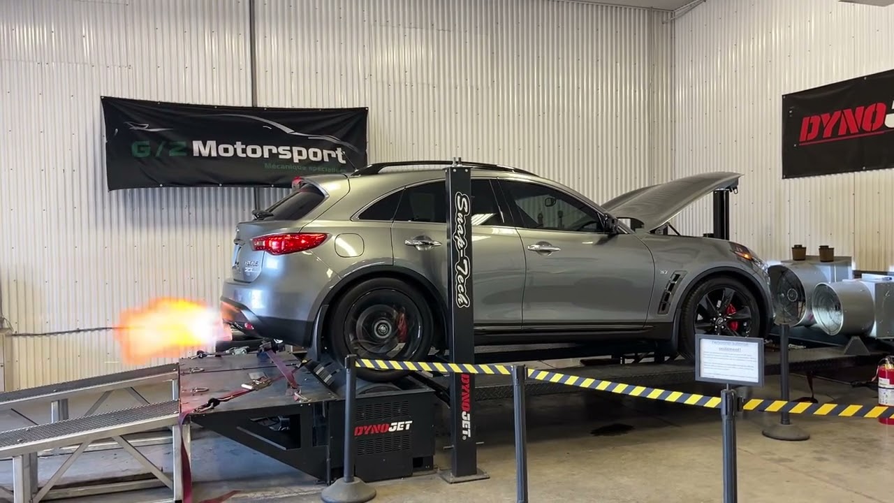 Infiniti QX70 Dyno tune (flames)
