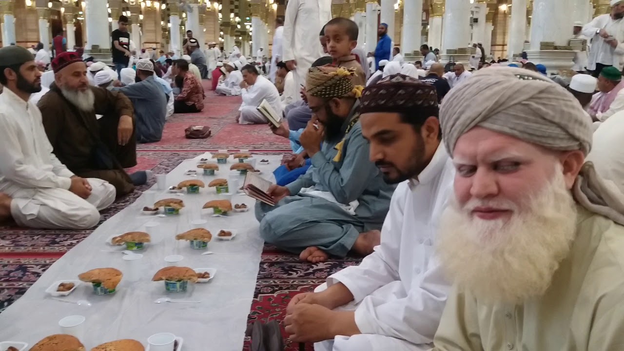 Hazrat Syed Muhtaram Shah Jilani | Iftari | Masjid-E-Nabvi | Madina