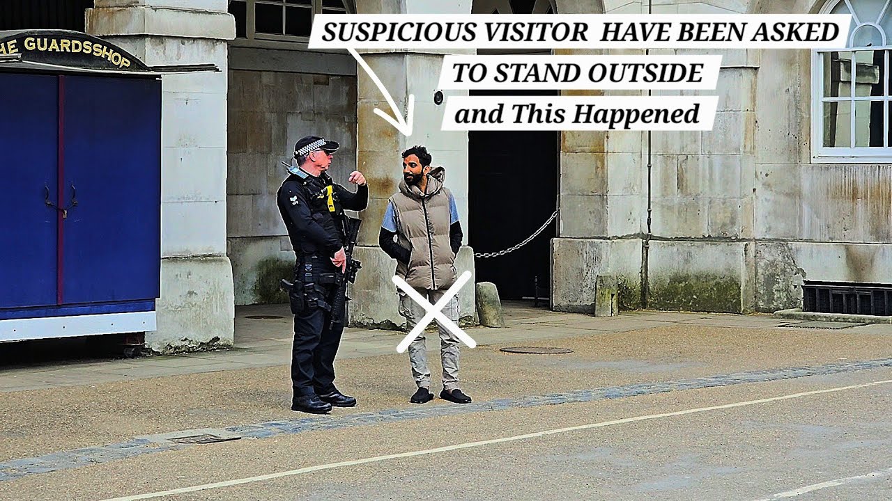 He is Back & King's Guard Complained 😤 Agitated Horse during the Four O'clock Inspection at HG