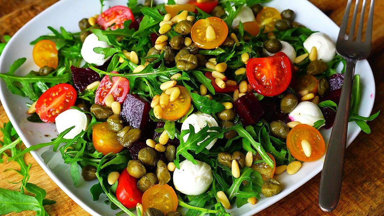 Этот салат украсит любой праздничный стол и очень вкусный. Быстрый рецепт для твоей стройной фигуры.