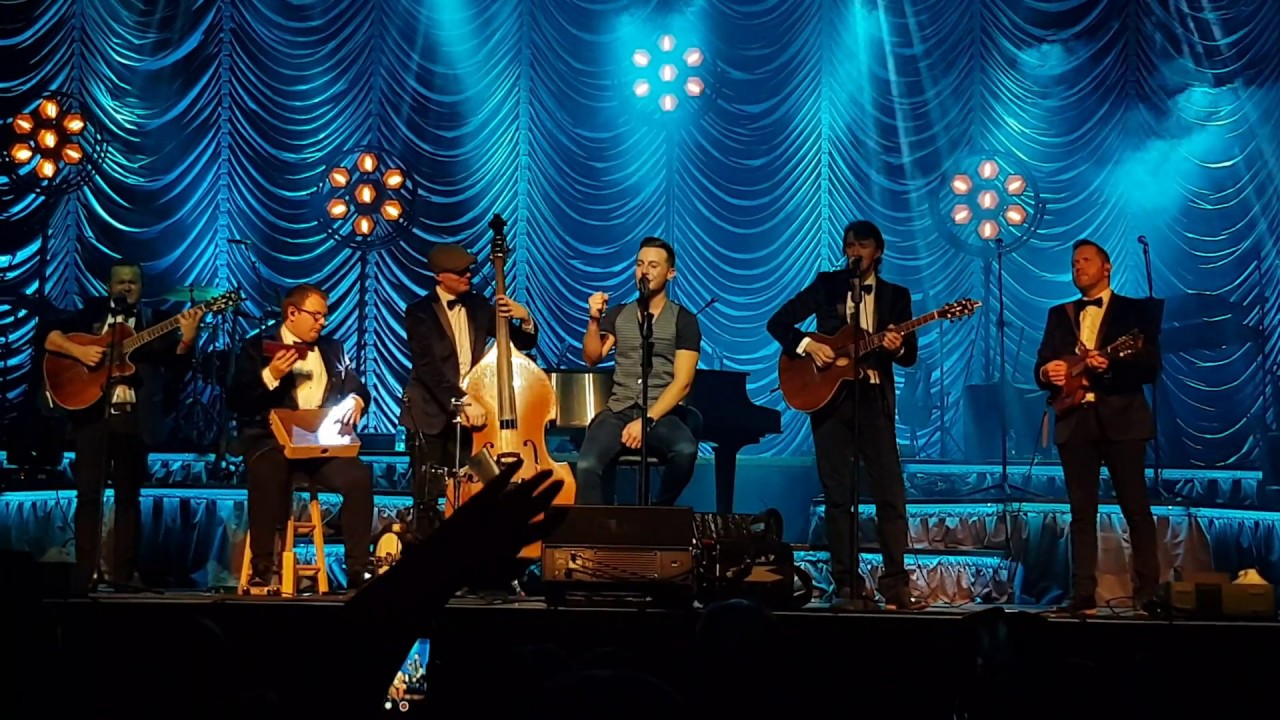 Nathan Carter - When You Say Nothing At All - Live @ London Palladium.