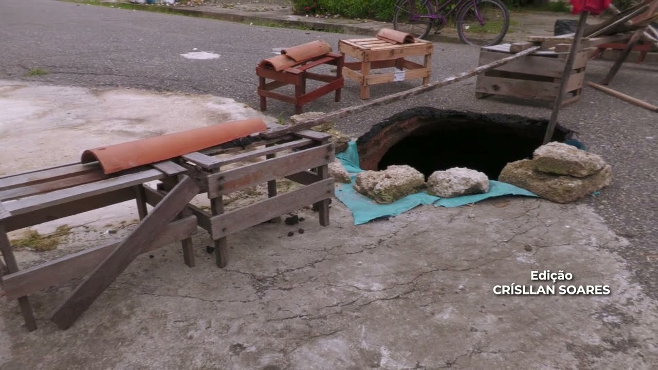 Cratera aberta há oito meses preocupa moradores em Belém