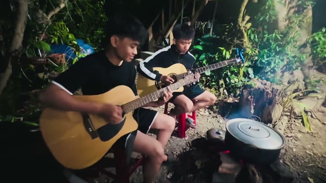 Thức khuya nấu bánh tét 2026