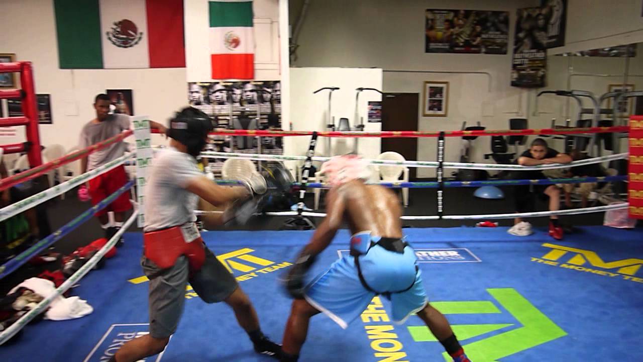 #2 ranked amateur Tim Lee sparring @ Mayweather Boxing Club