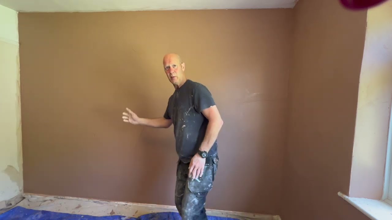 Plastering walls with subsidence