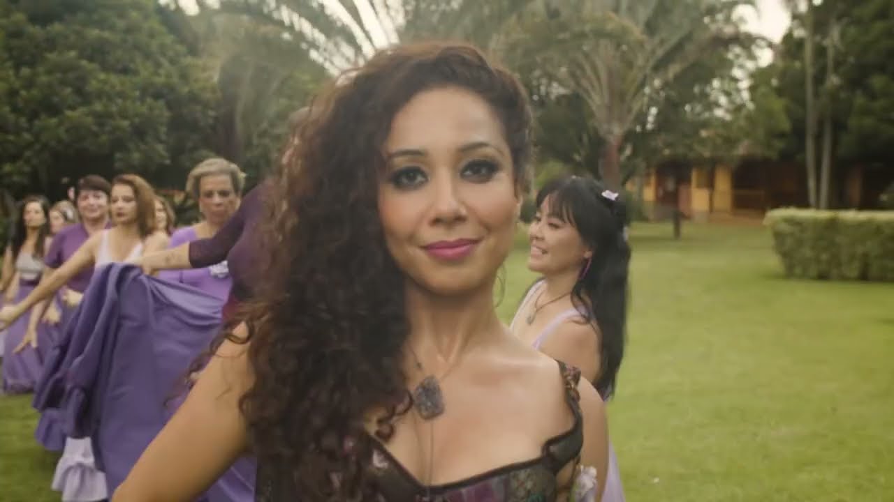 Bandolins - Karla Jacobina Cia de Dança