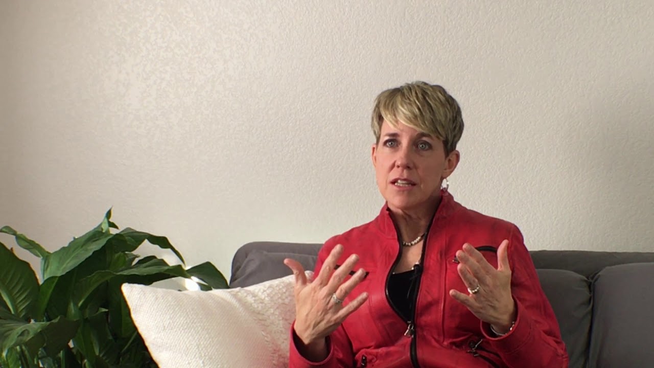 Breast Augmentation Types of Implants discussion with Dr. Lisa Hunsicker