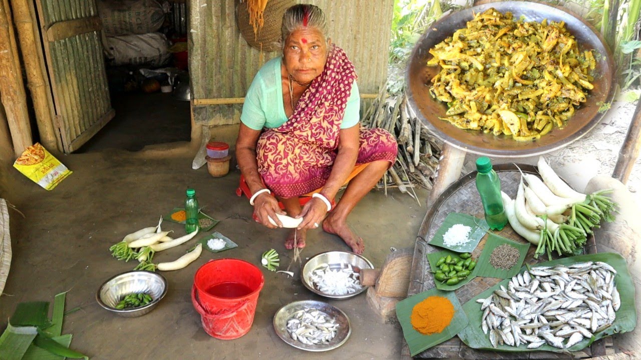 santali tribe Grandmother cooking small fish and mooli ki sabji recipe/Radish Curry.smallfish recipe