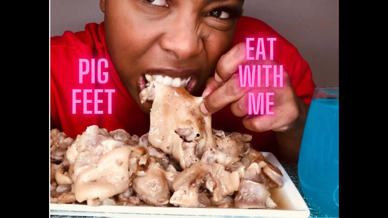 PIG FEET WITH A LOT OF HOT SAUCE !!!