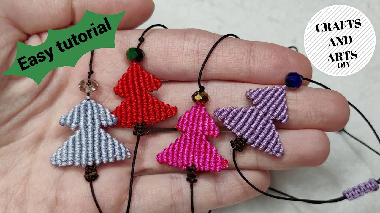 Macrame Christmas tree bracelet |  Μακραμέ βραχιόλι Χριστουγεννιάτικο δέντρο