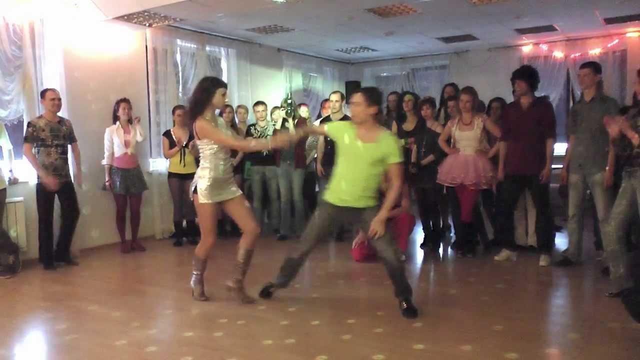 Хастл под музыку диско