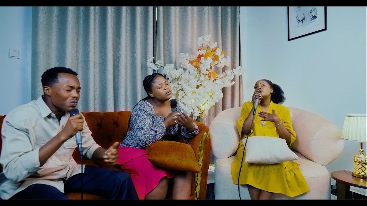 Worship Session EP01|Umukunzi, Nishimira, Narakijijwe, Nibyo ndirimba|By Izere Alpha ft Coco&Bonheur