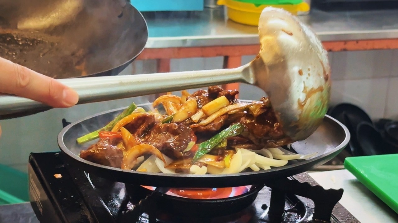 POV: Daily Life of a Chinese Chef | Mongolian Beef Rush