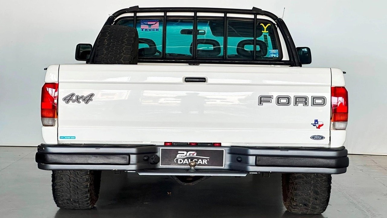 FORD F1000 DIESEL À VENDA A PARTIR DE 32 MIL