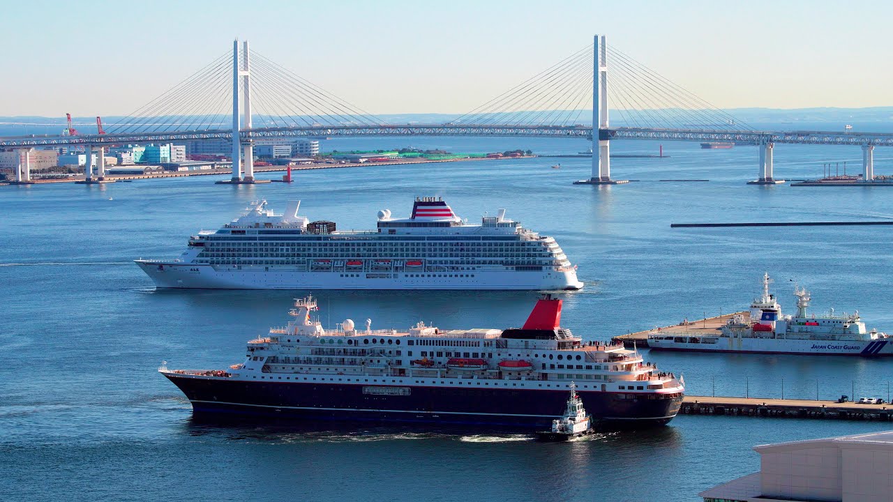 にっぽん丸 - Nippon Maru - ・ 飛鳥III - Asuka III -　同時刻入港・着岸（新港ふ頭客船ターミナル：横浜ハンマーヘッド・横浜港大さん橋）　[4K](2026年1月4日)