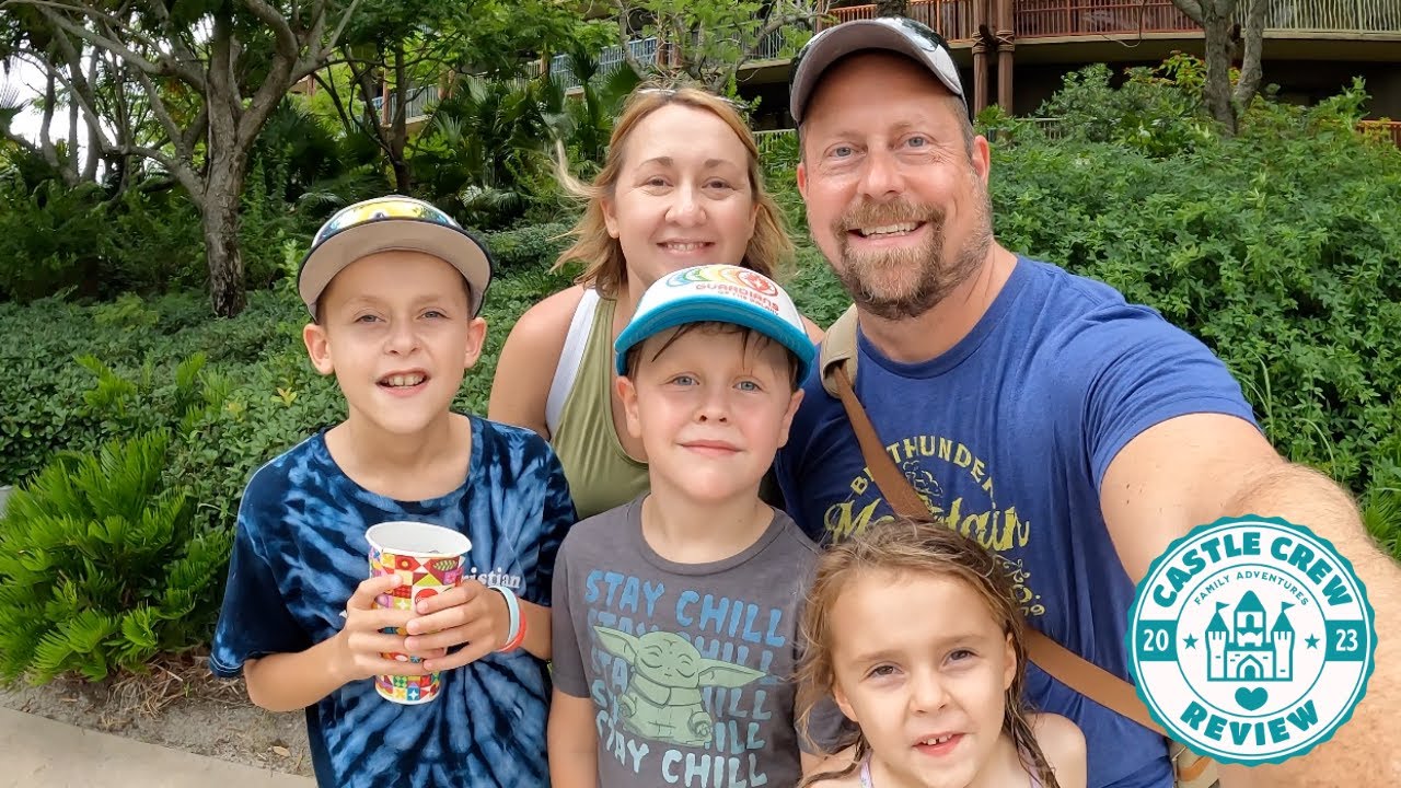 Staycation at Animal Kingdom Kidani Village / Sanaa Breakfast Dining Review / Maji Pool Bar Review