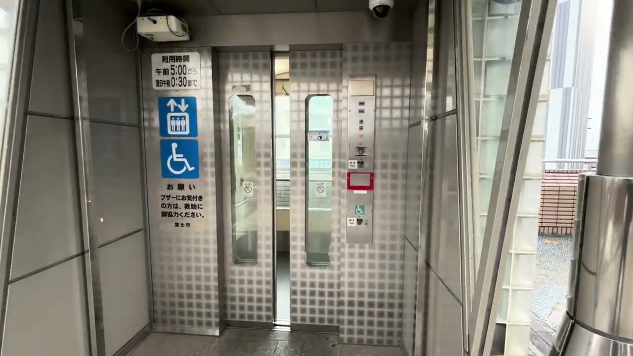 富士駅　エレベーター