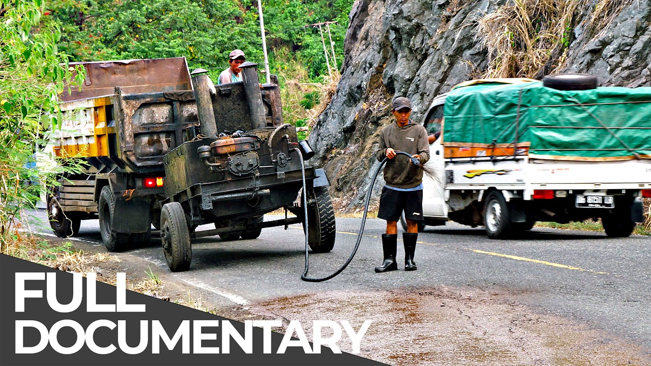 World&rsquo;s Most Dangerous Roads | Indonesia: Trans Sulawesi Highway | Free Documentary