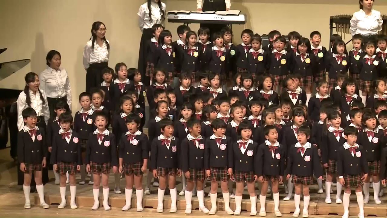 手賀の丘幼稚園　平成24年度　音楽発表会　全員　「waになっておどろう」