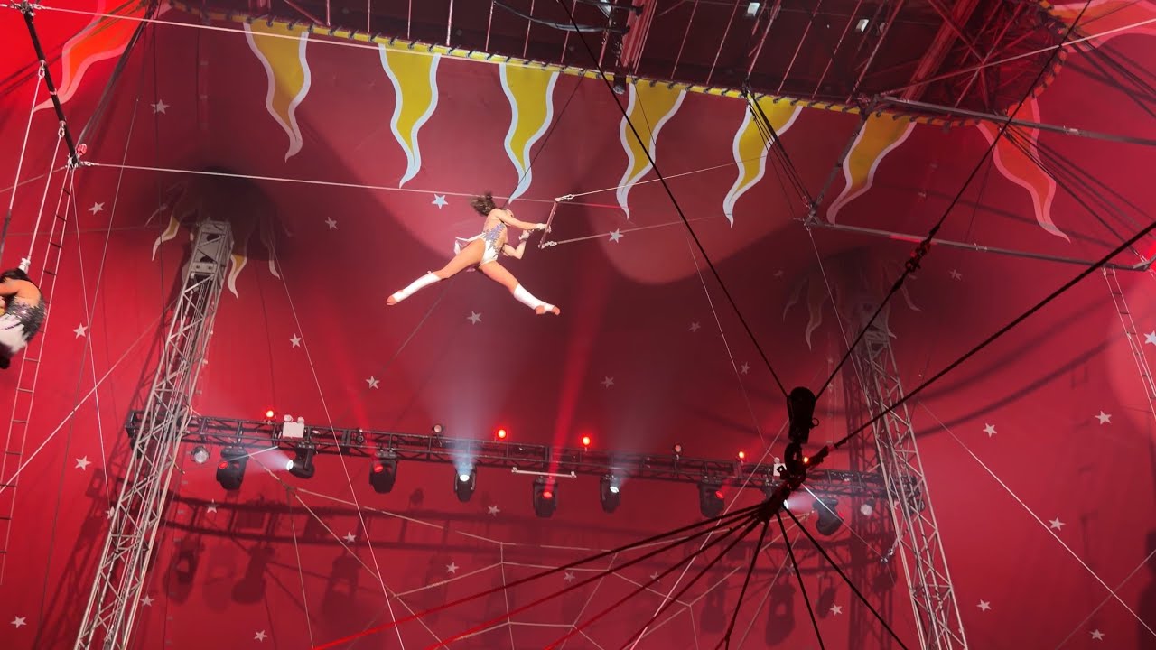 Gandeys Circus 2025 Spooktacular Merry Hill Flying Trapeze 