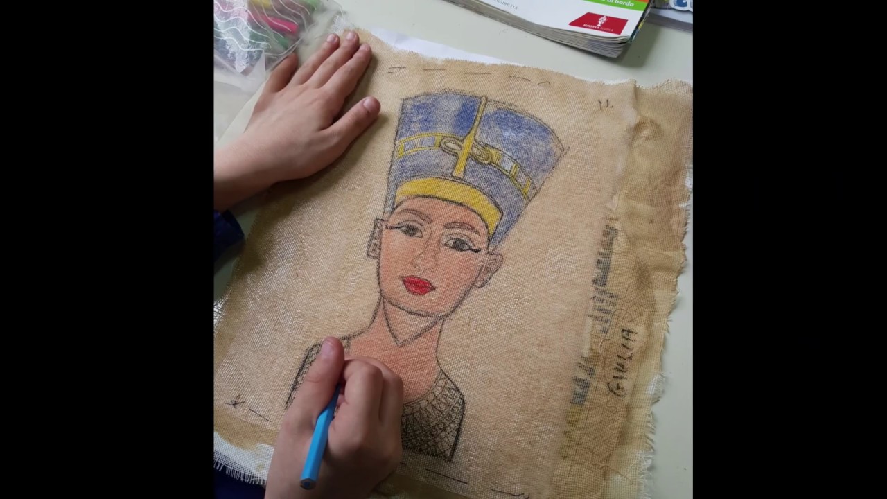 Come realizzare un antico papiro