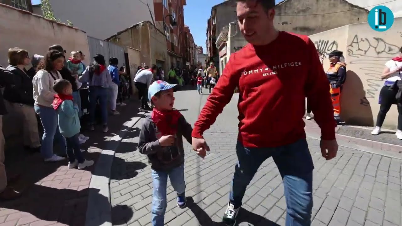 Carretones Gente del Toro en Benavente (4K)